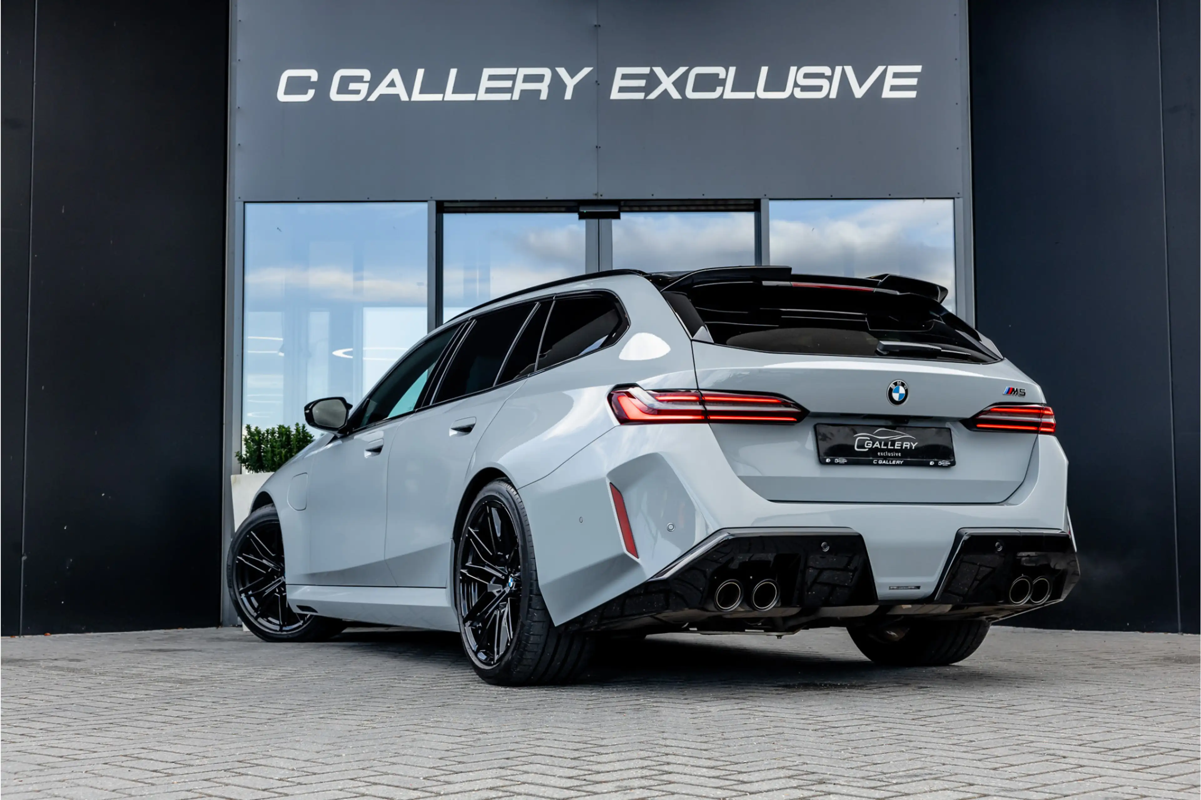 BMW M5 5-serie Touring - Panorama | Bowers & Wilkins | Br — photo 5