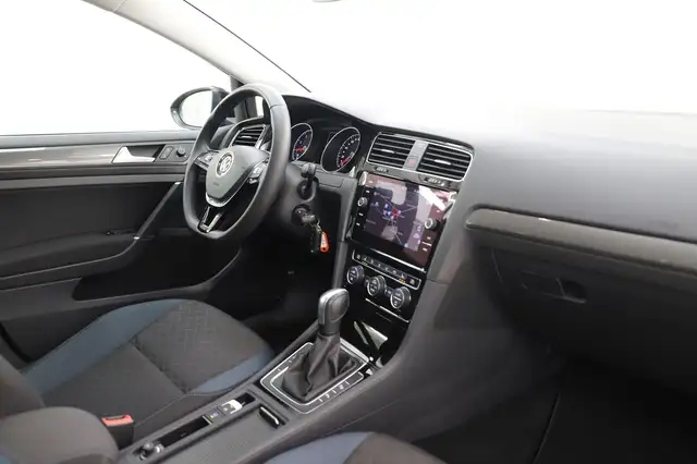 Volkswagen Golf view 15