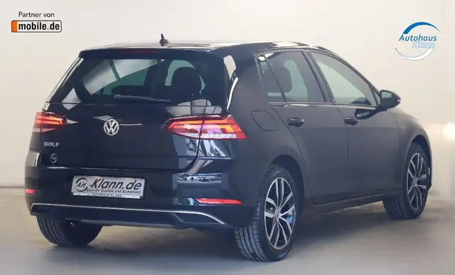 Volkswagen Golf view 6