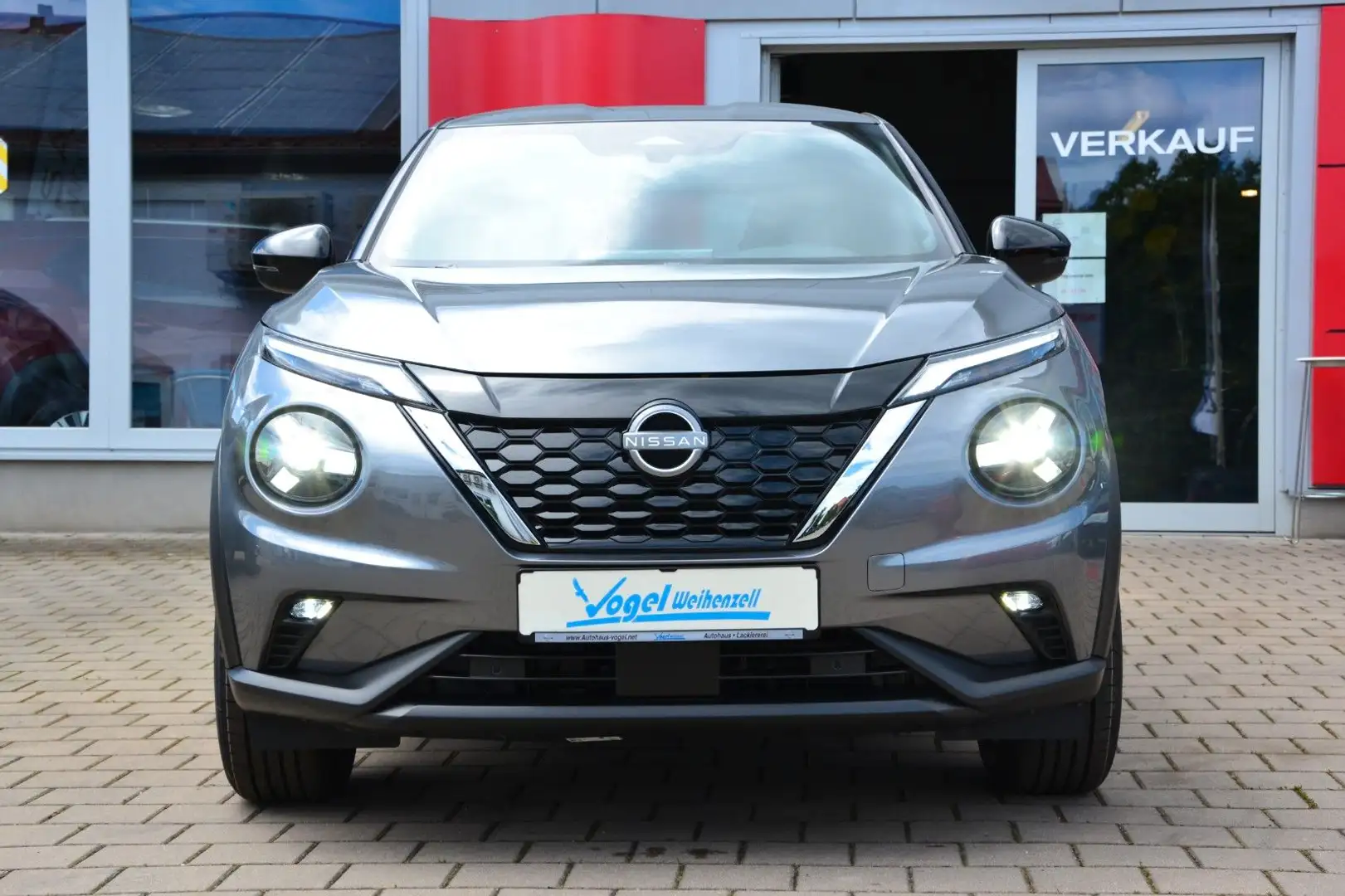 Nissan Juke JUKE 1.6 HYBRID, N-CONNECTA, Winter Grau - 2