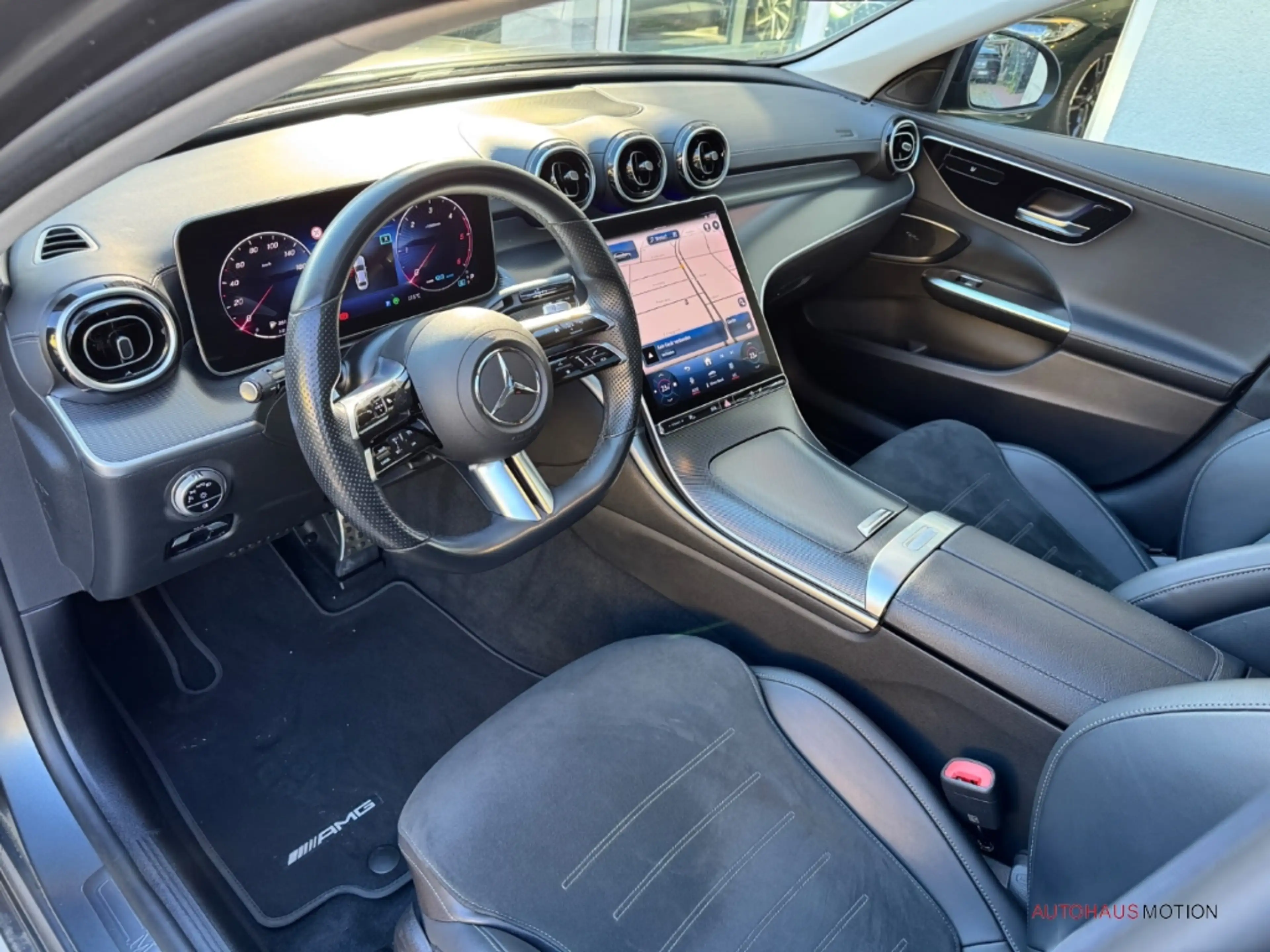 Mercedes-Benz C 220 d AMG line Pano Navi LED Kamera Kollisionswarner — photo 9