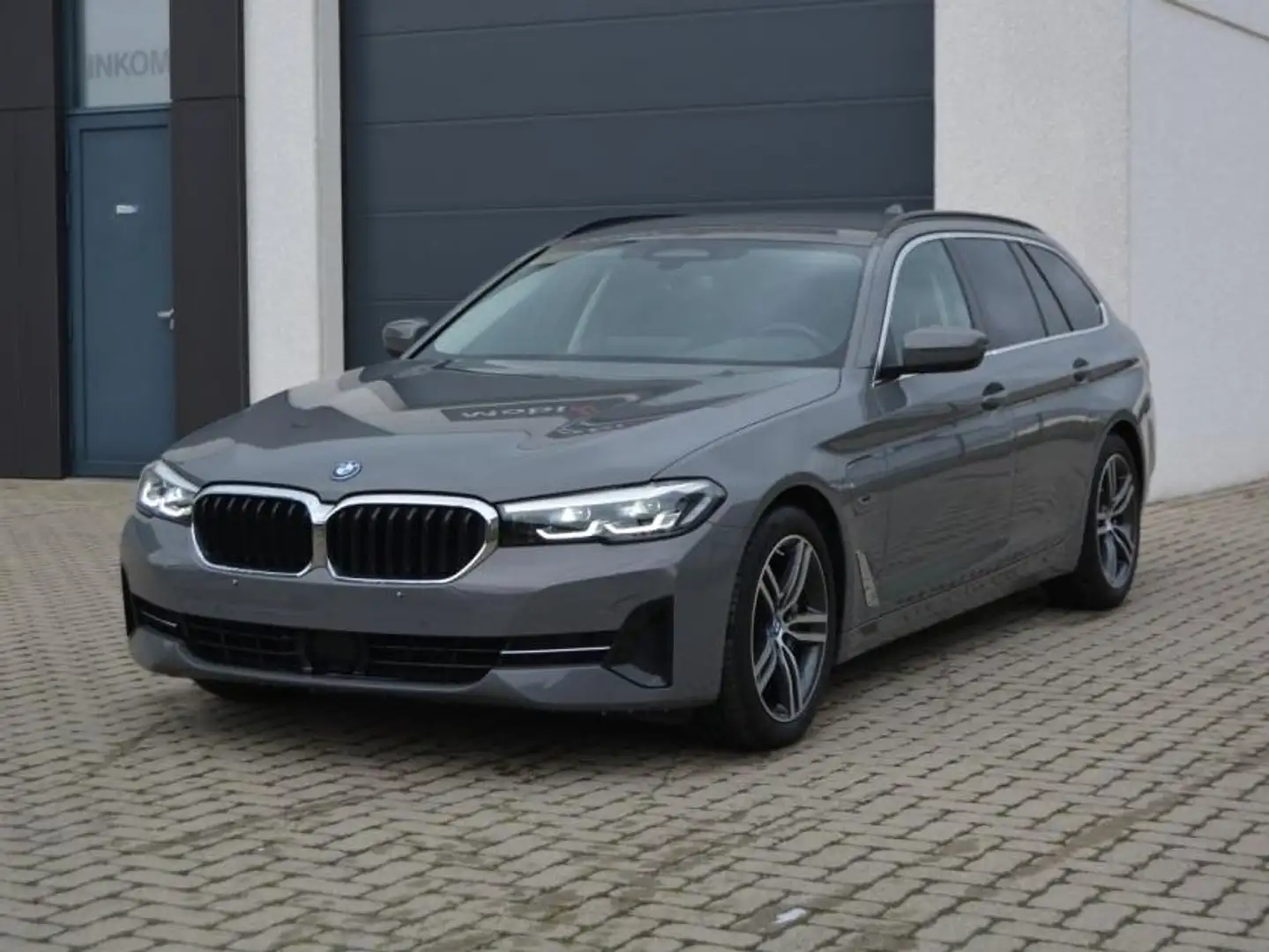 BMW 530 530e 299Pk Touring Sportline Facelift/Leder/LED Gris - 1