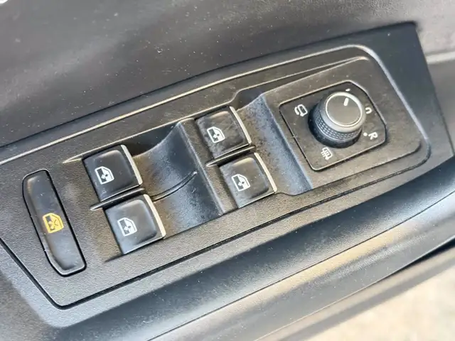Volkswagen T-Roc view 20