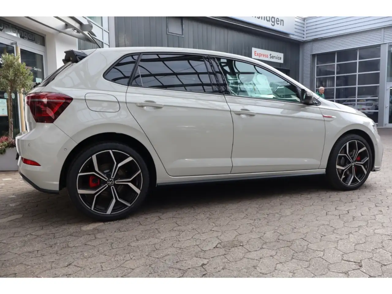 Volkswagen Polo 2.0 GTI DSG RFK IQ-MatrixDigi 18 Faro ACC Sitzhzg. 4