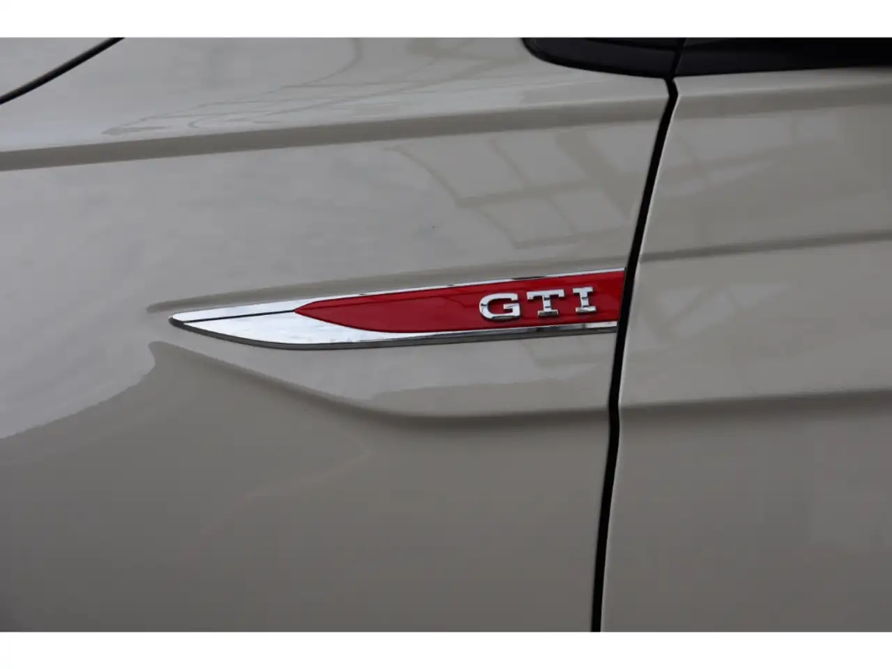 Volkswagen Polo 2.0 GTI DSG RFK IQ-MatrixDigi 18 Faro ACC Sitzhzg. 9