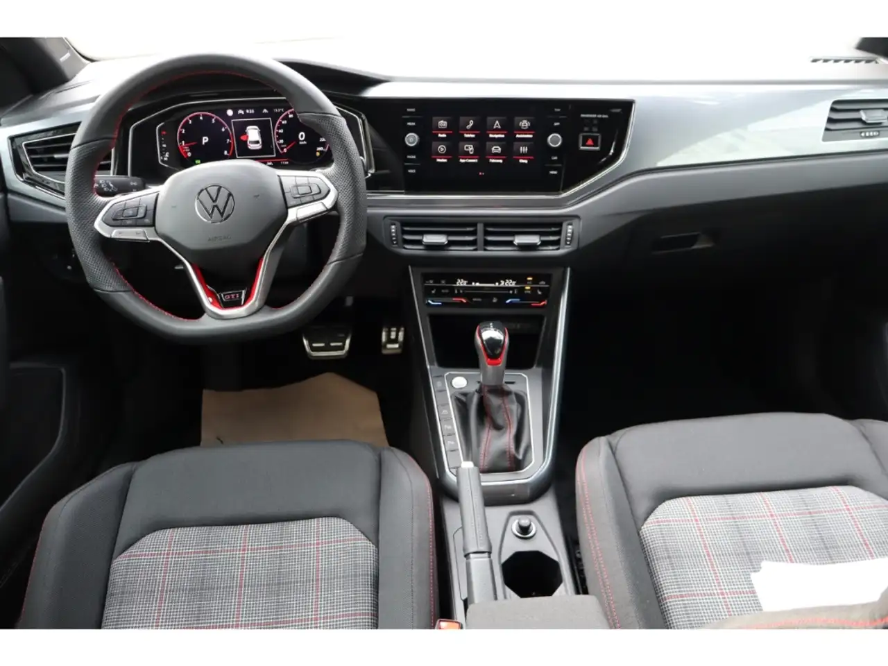 Volkswagen Polo 2.0 GTI DSG RFK IQ-MatrixDigi 18 Faro ACC Sitzhzg. 13