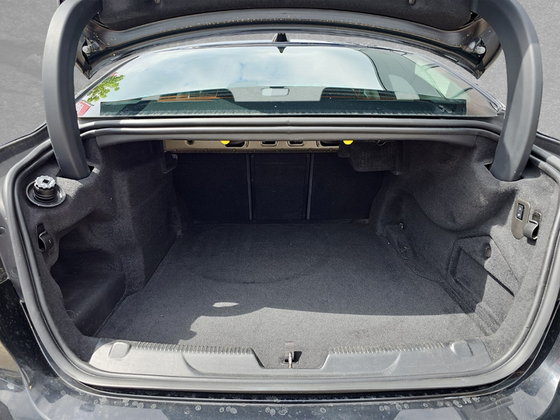 Jaguar XE D200 SE — photo 12