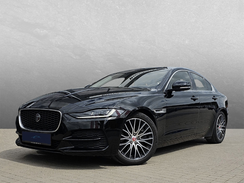 Jaguar XE D200 SE