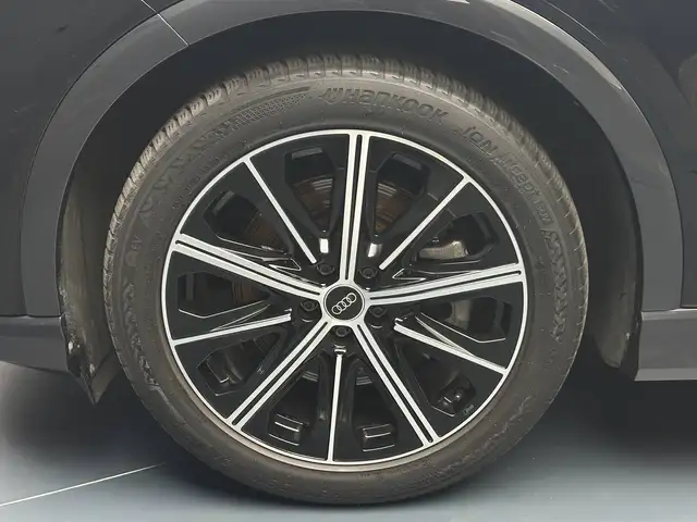 Audi Q4 E-Tron view 9