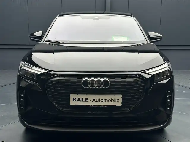 Audi Q4 E-Tron view 8