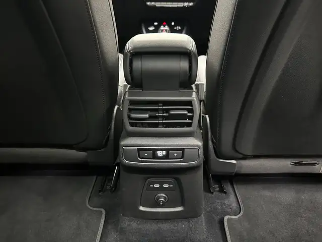 Audi Q4 E-Tron view 28