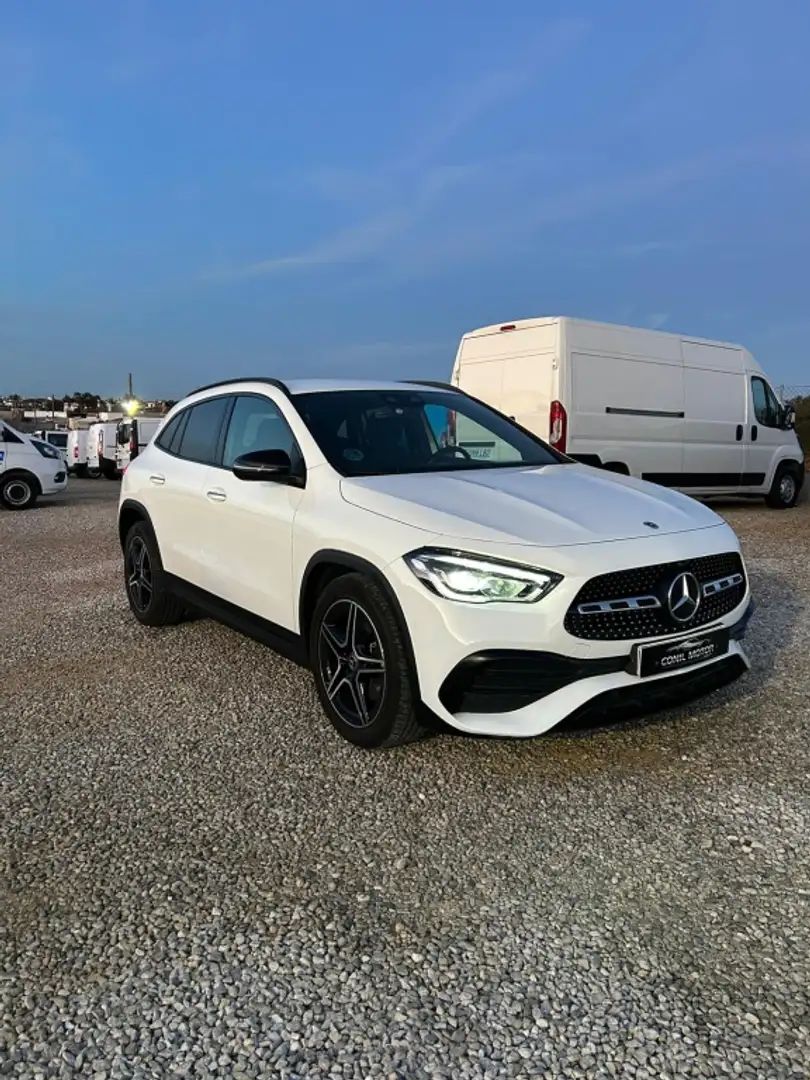 Mercedes-Benz MERCEDES-BENZ Clase GLA Todoterreno  Automático d bijela - 1
