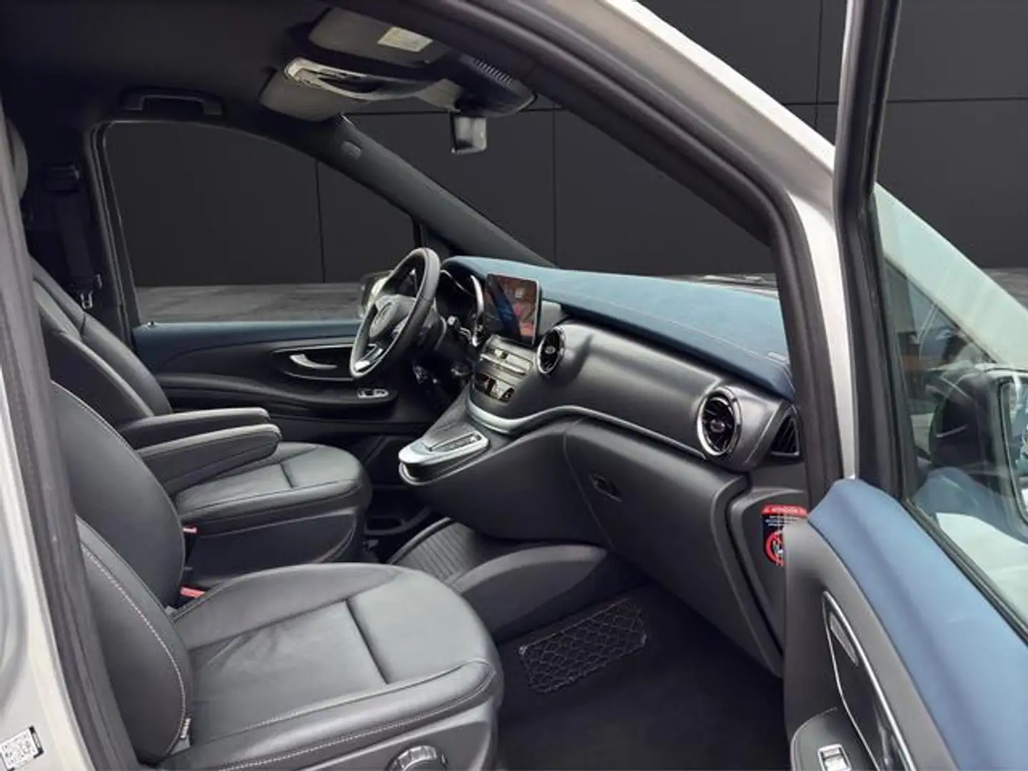Mercedes-Benz EQV 300 Extralarga Argent - 2