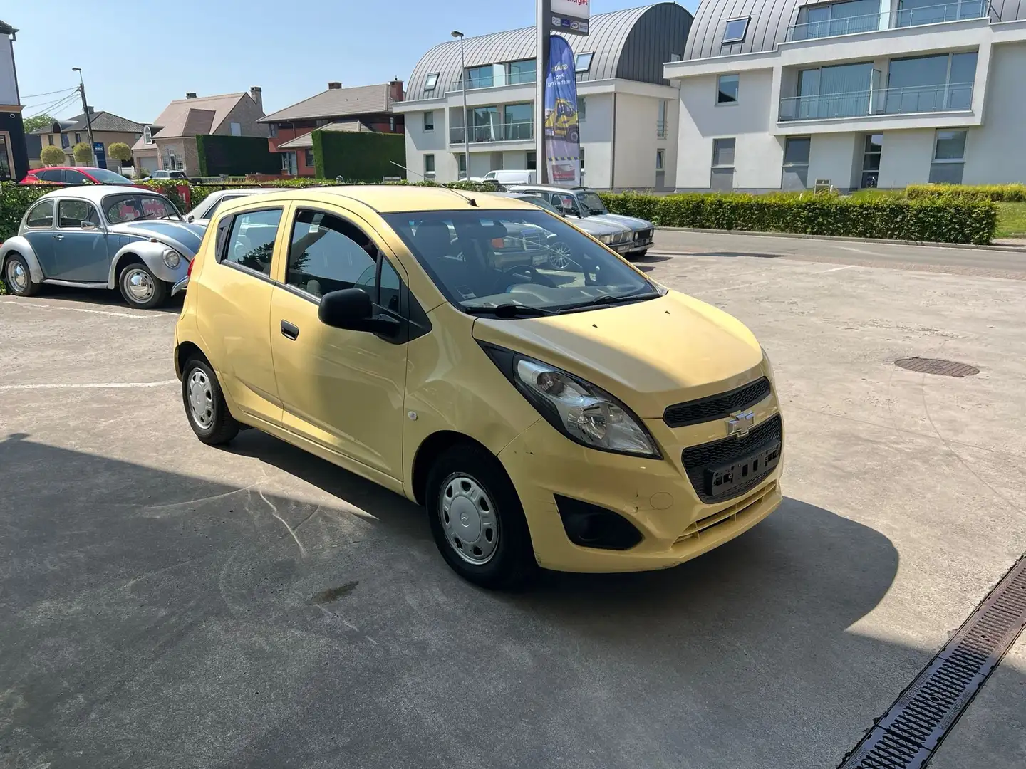 Chevrolet Spark 1.0 LT Jaune - 2