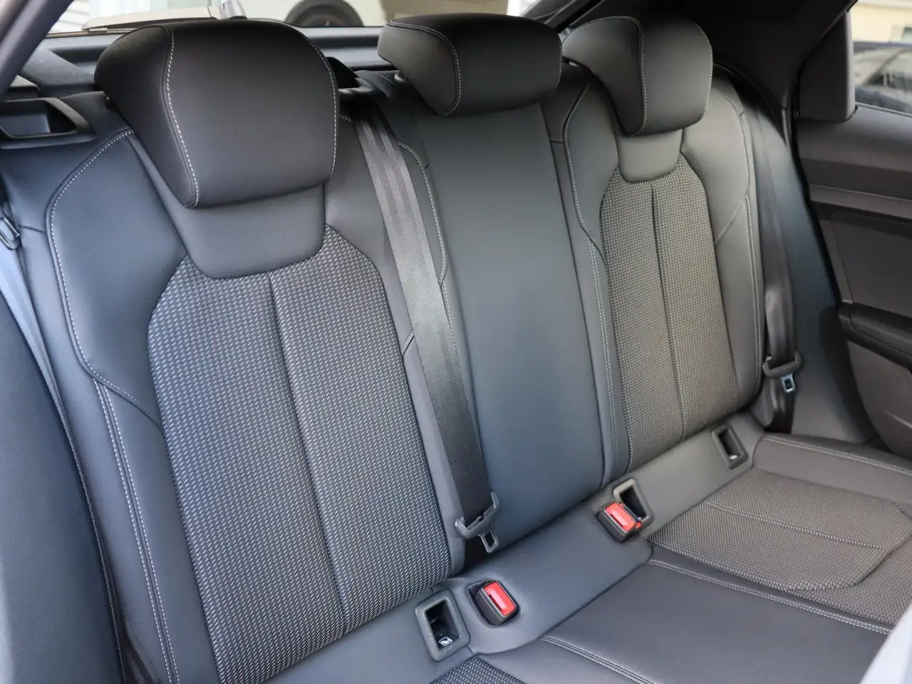 Audi A1 30 TFSI S line NAVI LED OPTIK SCHWA, миниатюра 5