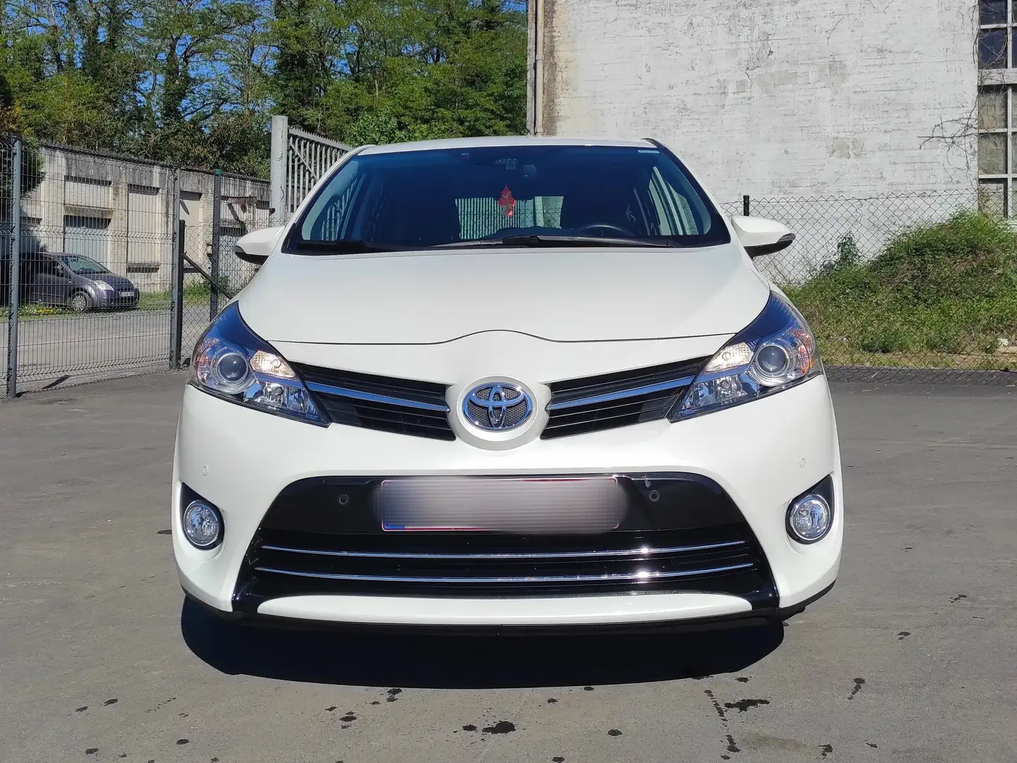 Toyota Verso Verso 1.6i Comfort Garantie TOYOTA jusque 06/2028 Alb - 1