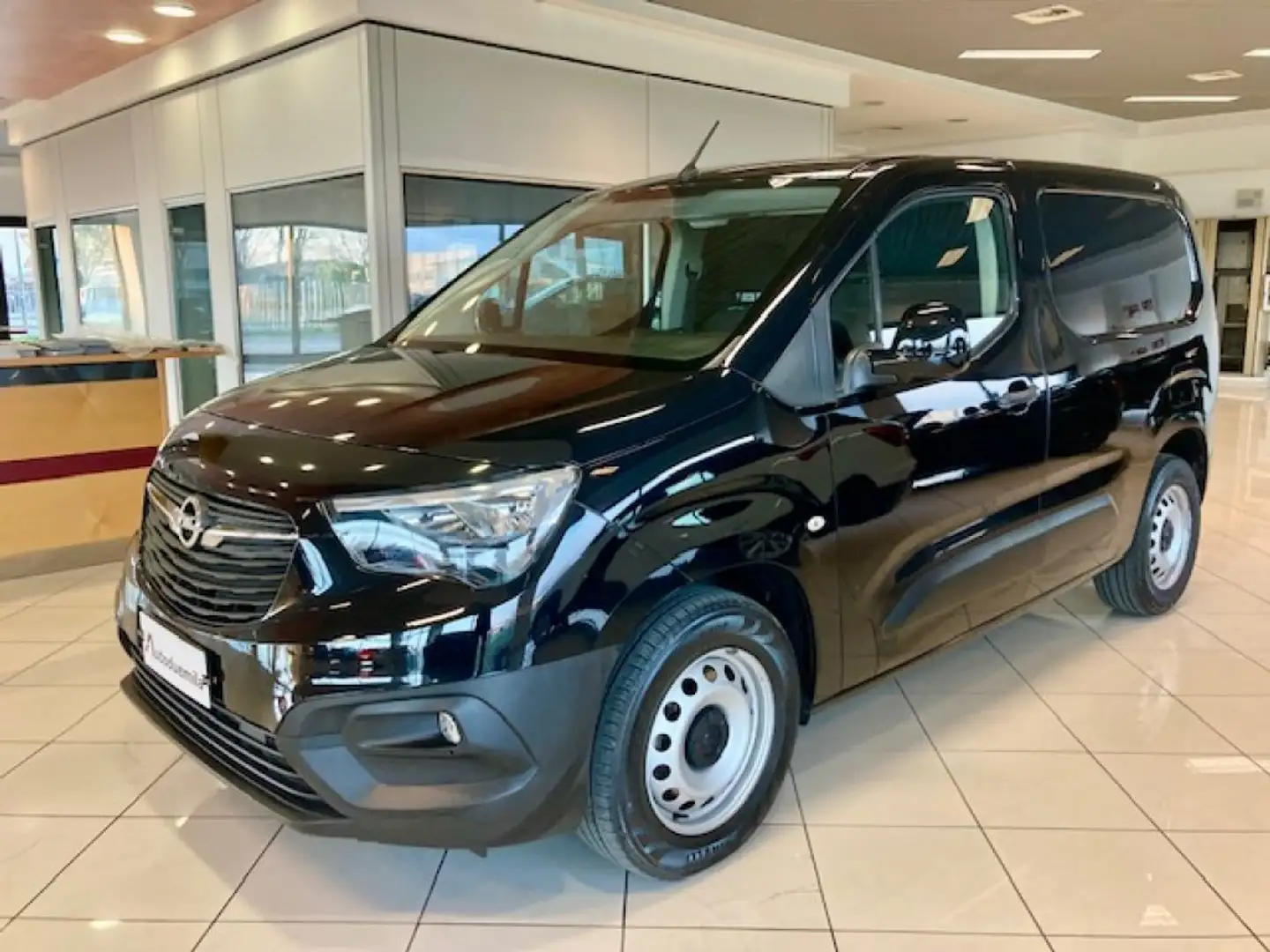 Opel Combo Cargo 1.6 Diesel P1000kg Km 36800 Prezzo più IVA crna - 1