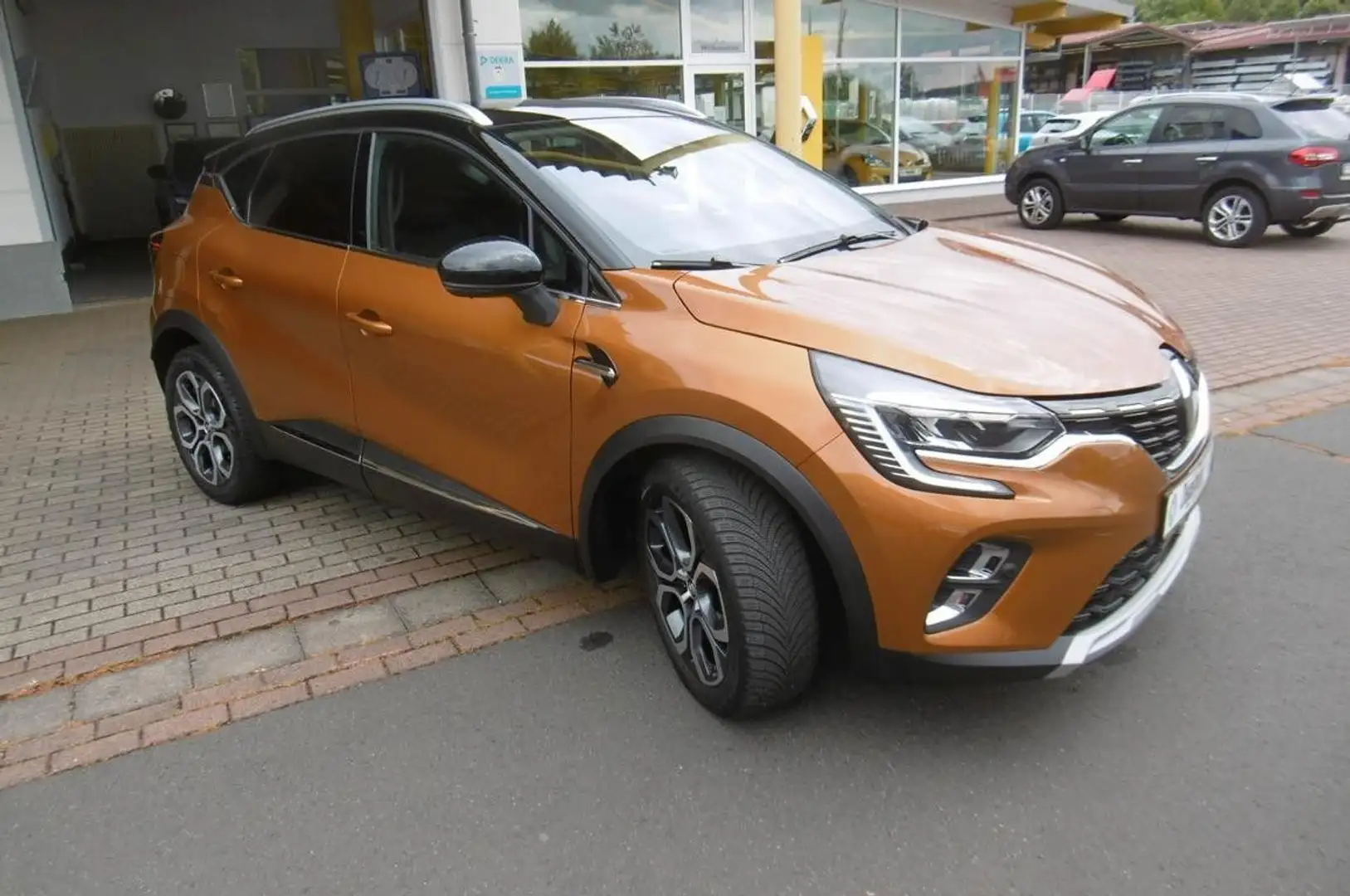 Renault Captur Intens TCe 140 EDC+Winter+9,3Navi+RFK+GJR Orange - 2