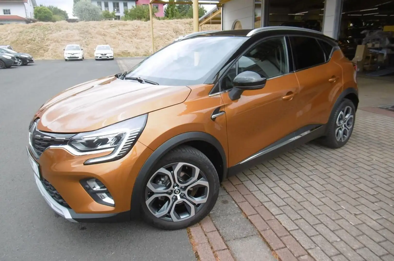 Renault Captur Intens TCe 140 EDC+Winter+9,3Navi+RFK+GJR Orange - 1