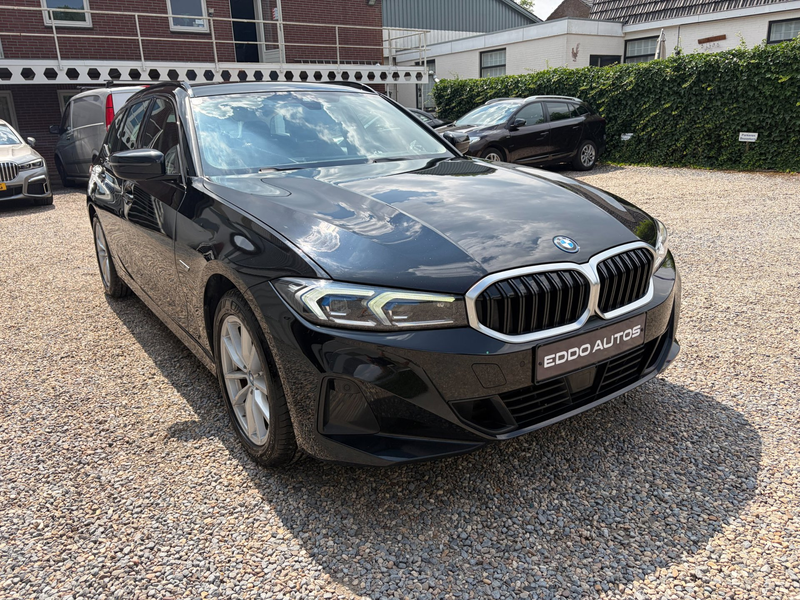 BMW 320 3-serie Touring 320e xDrive facelift ! Soh 95 % BT — photo 16