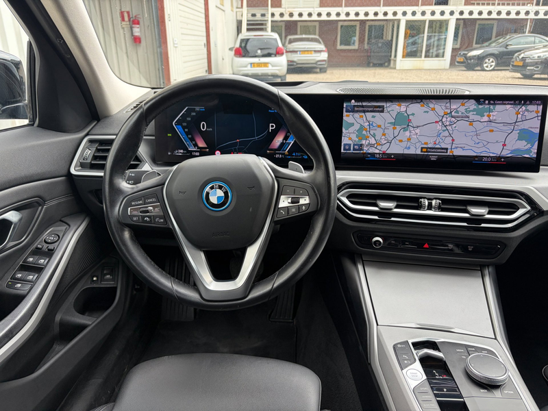BMW 320 3-serie Touring 320e xDrive facelift ! Soh 95 % BT — photo 25