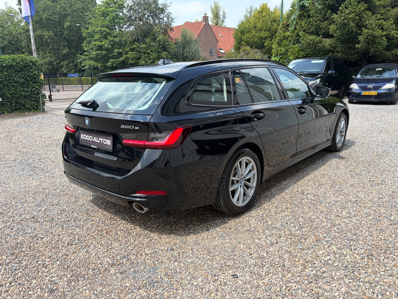 BMW 320 3-serie Touring 320e xDrive facelift ! Soh 95 % BT — photo 4