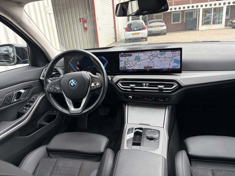 BMW 320 3-serie Touring 320e xDrive facelift ! Soh 95 % BT — photo 5
