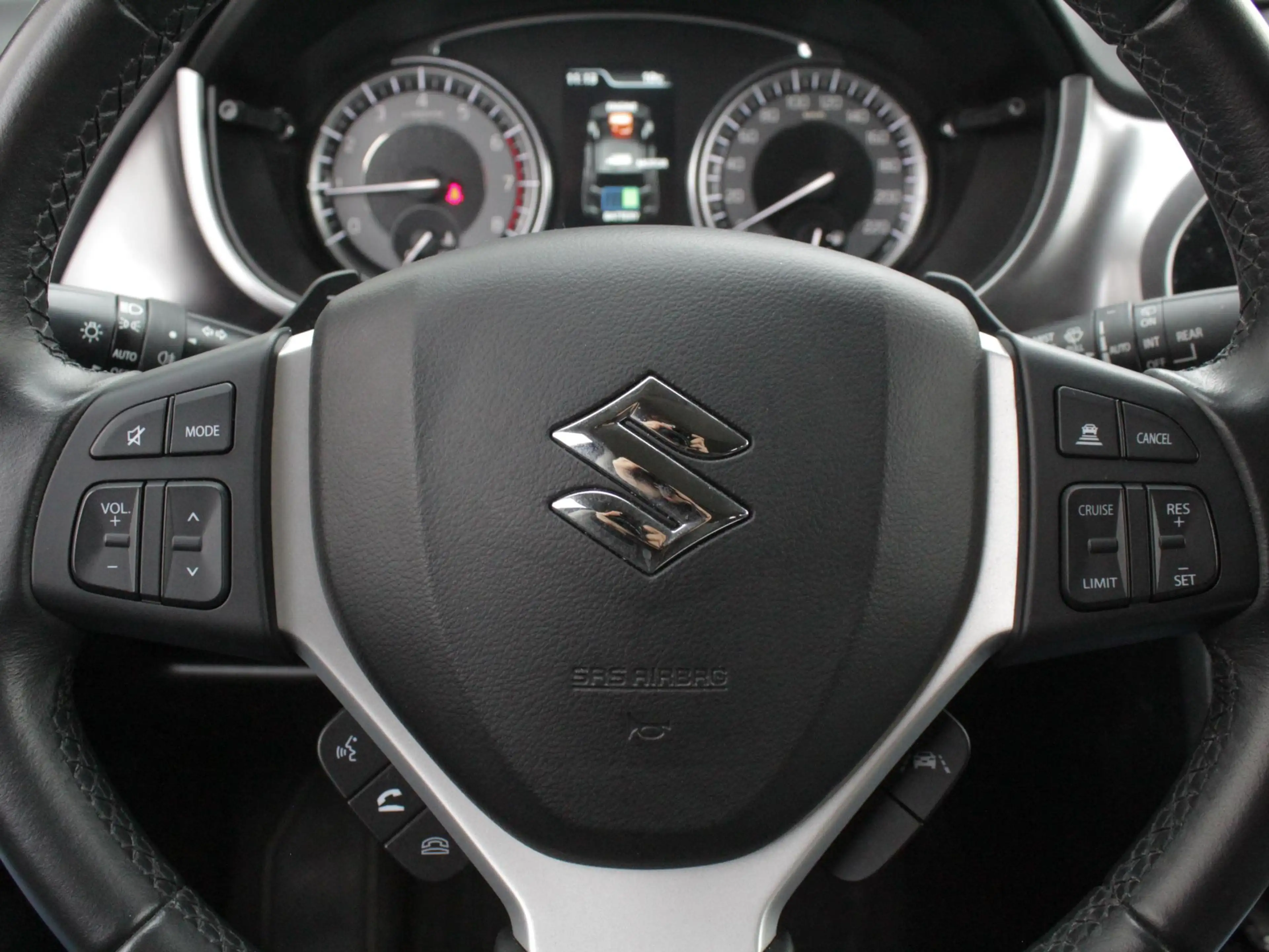 Suzuki Vitara 1.4 Boosterjet Select Hybrid Automaat | Navi | Cam — photo 8