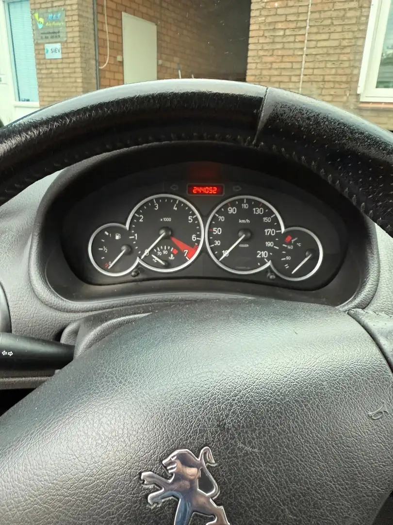 Peugeot 206 Peugeot 206 1.4 16V Zwart - 1