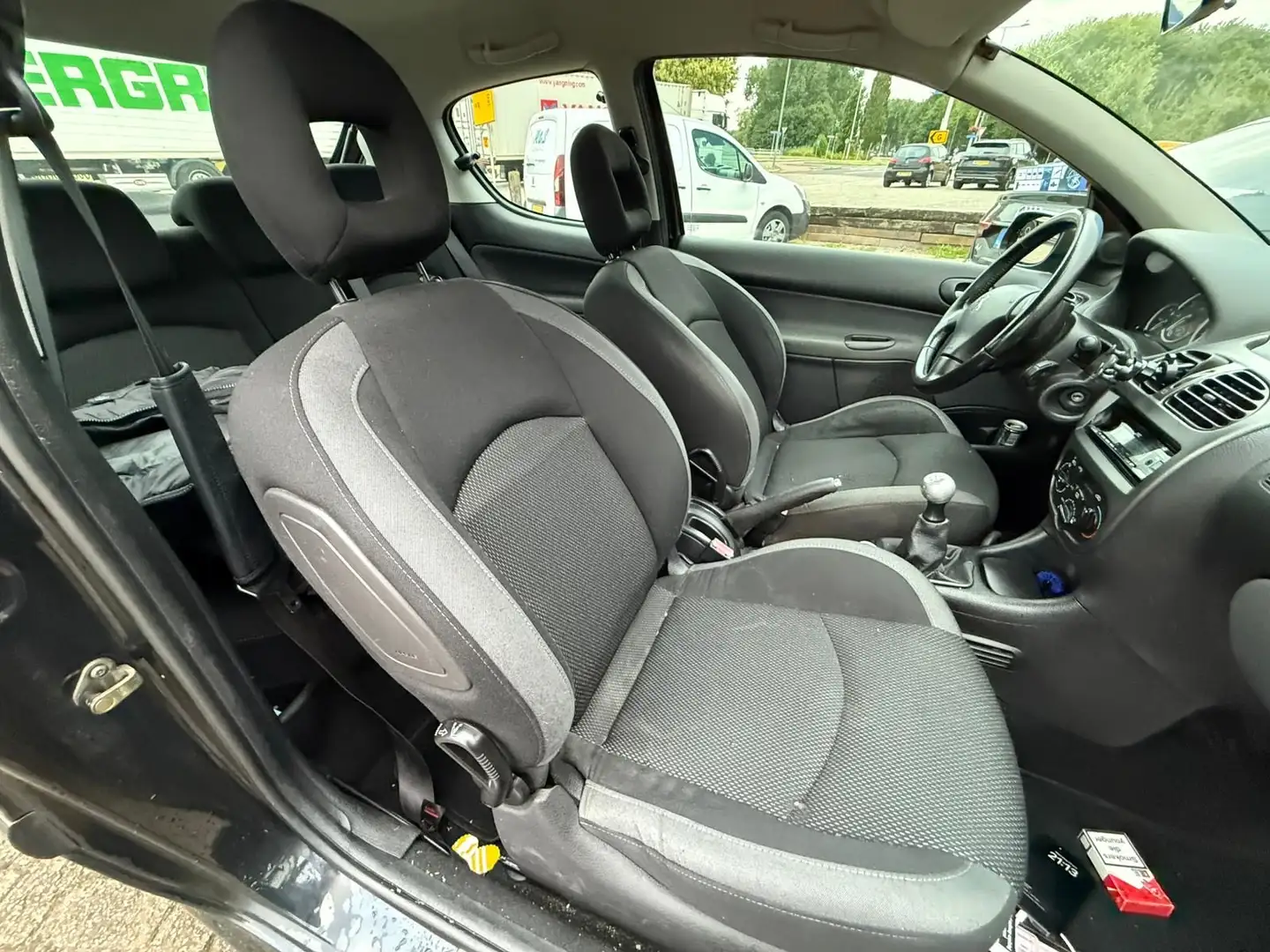 Peugeot 206 Peugeot 206 1.4 16V Zwart - 2