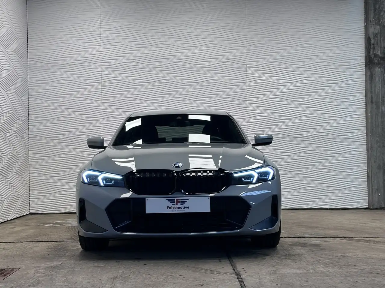 BMW 320 320e*PHEV*M-SPORT*HARMAN/K*HUD*LAGE BIV!*, миниатюра 7