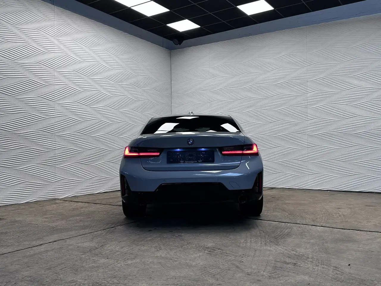 BMW 320 320e*PHEV*M-SPORT*HARMAN/K*HUD*LAGE BIV!*, миниатюра 11