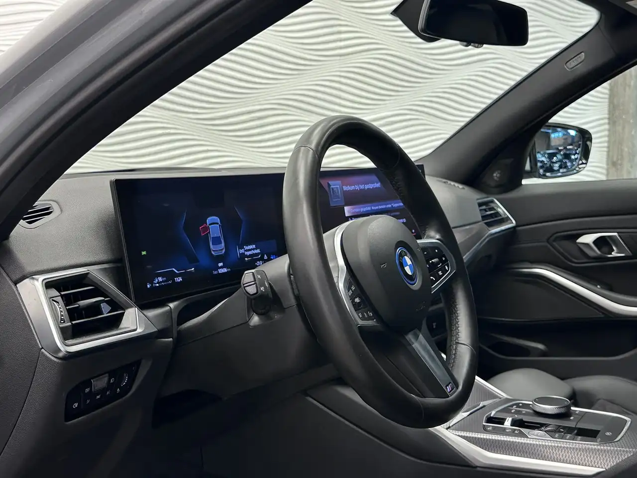 BMW 320 320e*PHEV*M-SPORT*HARMAN/K*HUD*LAGE BIV!*, миниатюра 20