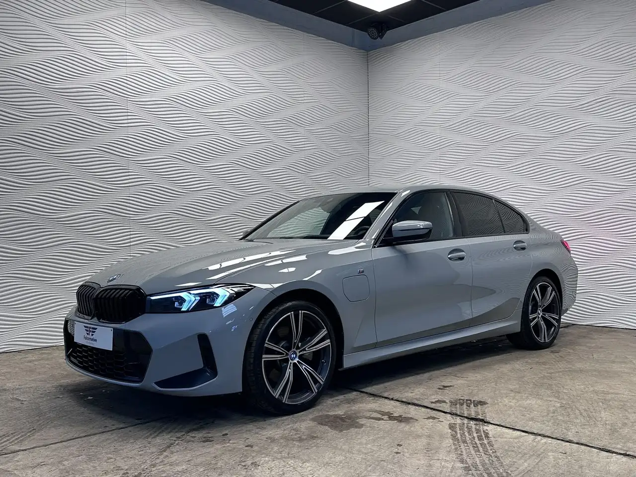 BMW 320 320e*PHEV*M-SPORT*HARMAN/K*HUD*LAGE BIV!*