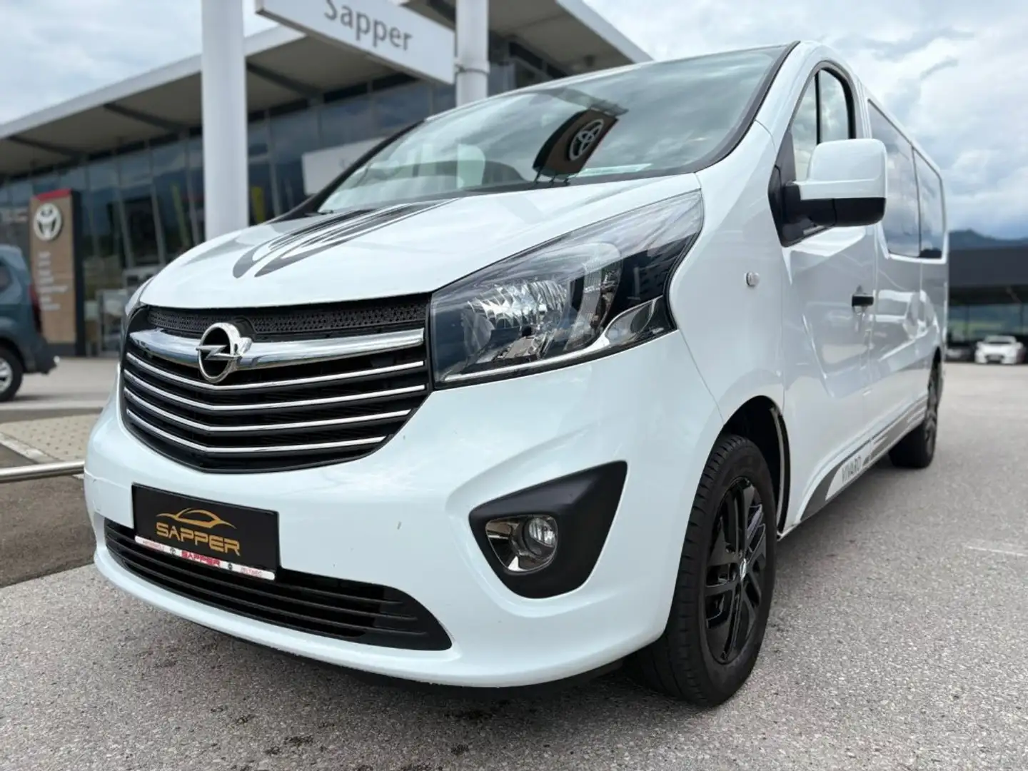 Opel Vivaro Combi + L1H1 1,6 BiTurbo CDTI ecoflex 2,7t Weiß - 2