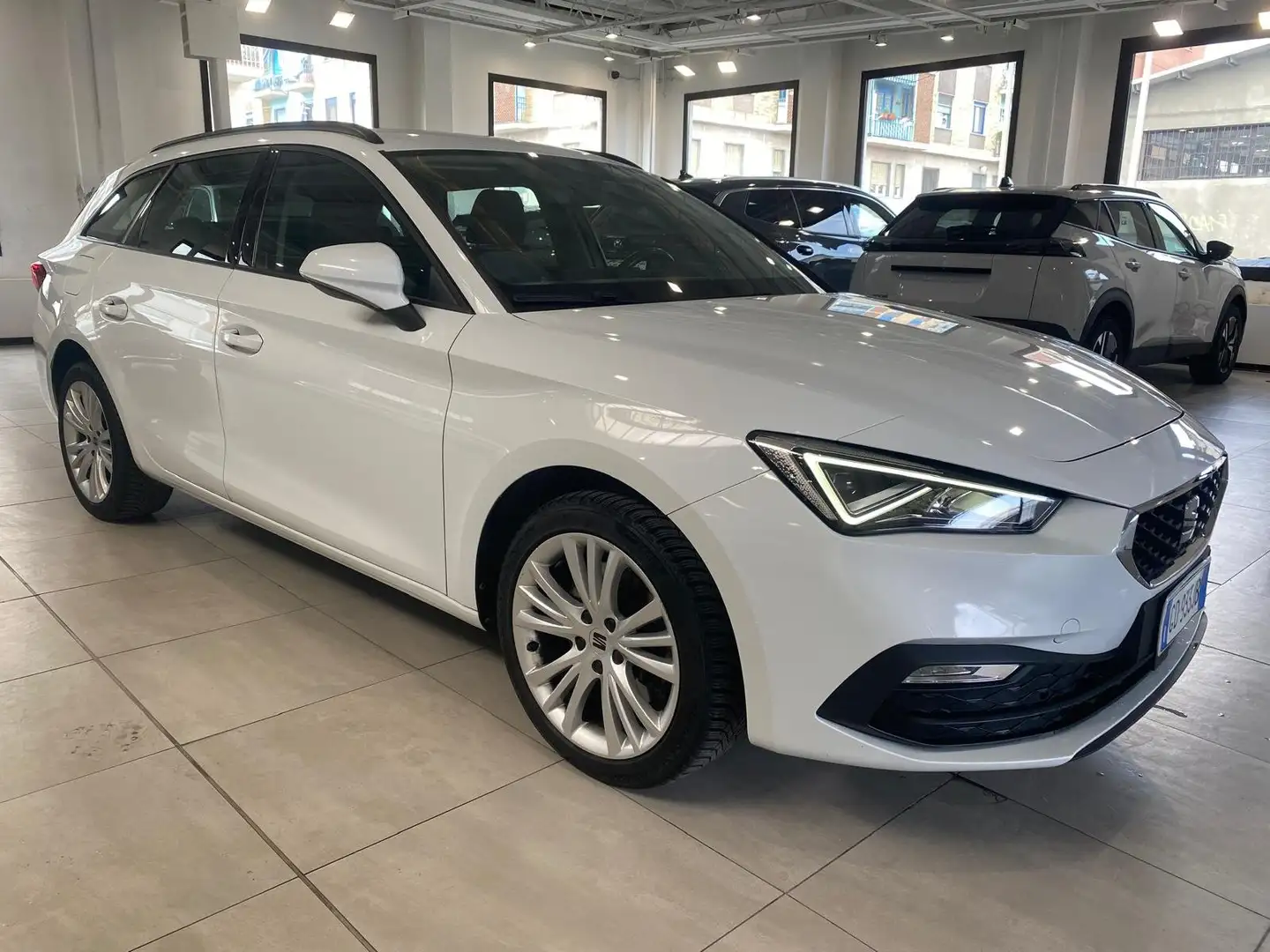 SEAT Leon Leon Sportstourer 2.0 tdi Style 150cv dsg Bianco - 2