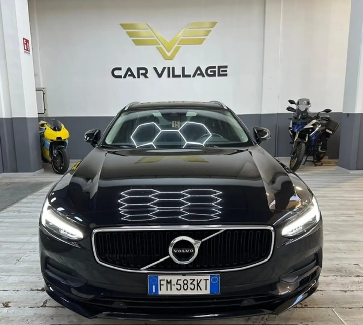 Volvo V90 V90 D3 Geartronic Inscription Noir - 1