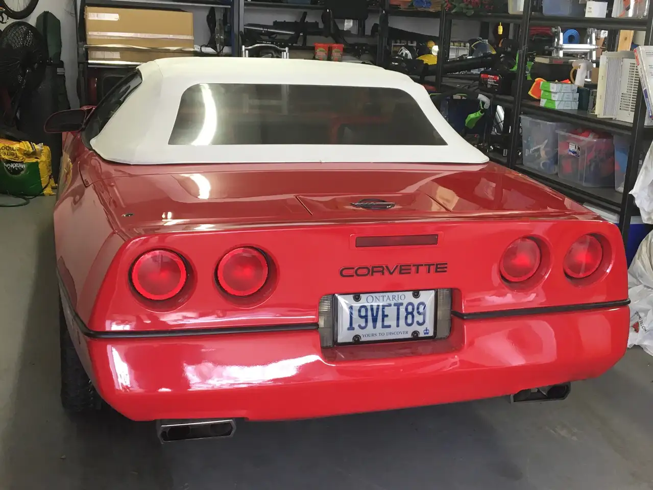 Chevrolet Corvette снимка Chevrolet Corvette