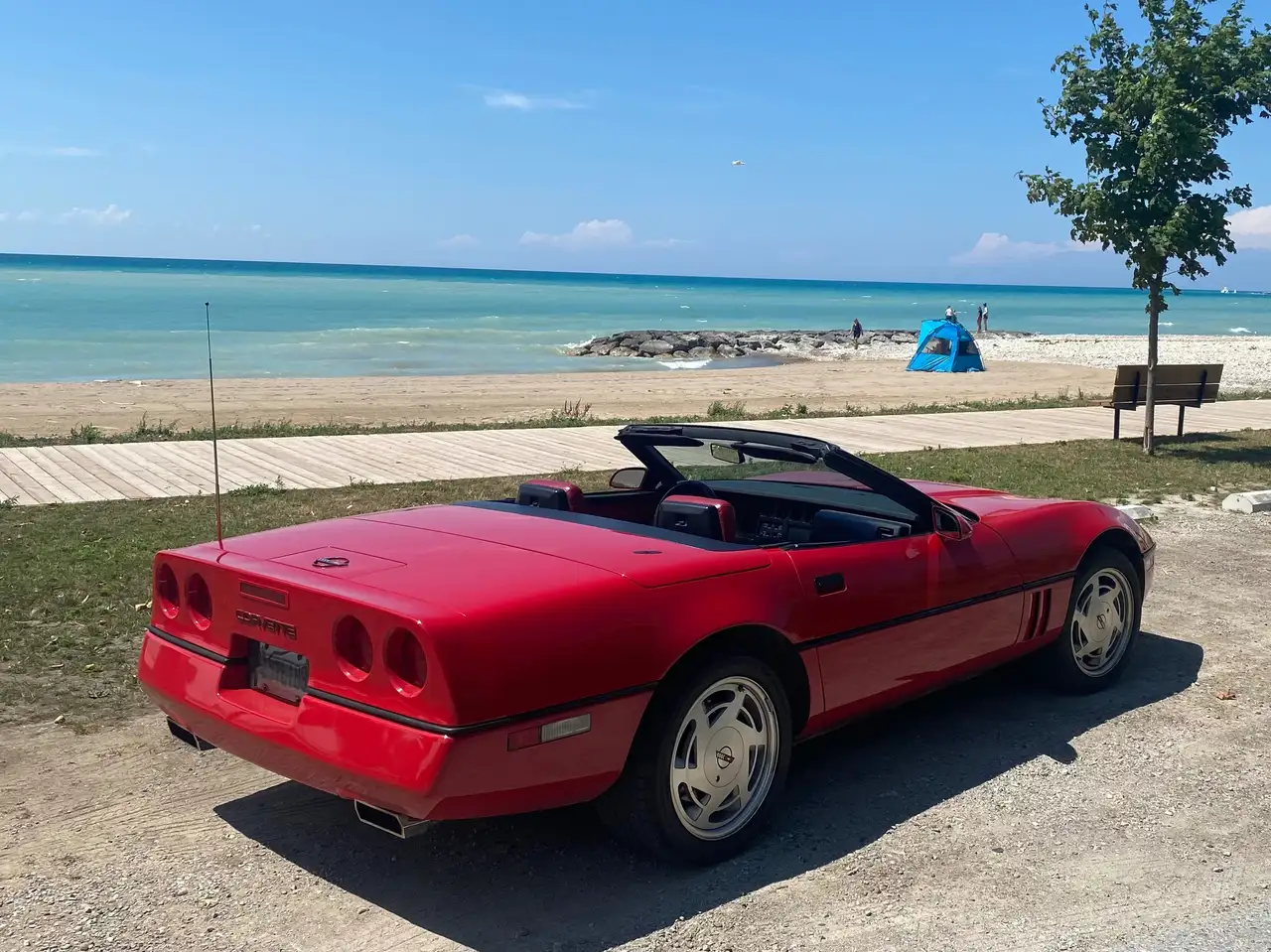 Chevrolet Corvette снимка Chevrolet Corvette