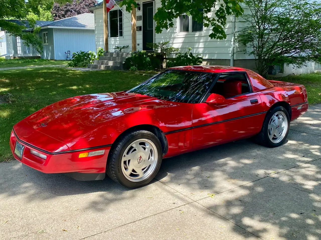 Chevrolet Corvette снимка Chevrolet Corvette