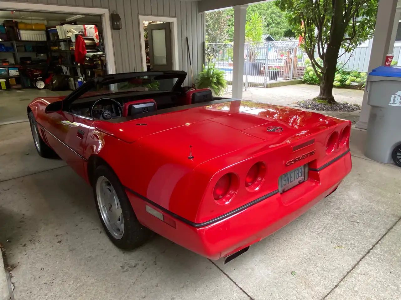 Chevrolet Corvette снимка Chevrolet Corvette