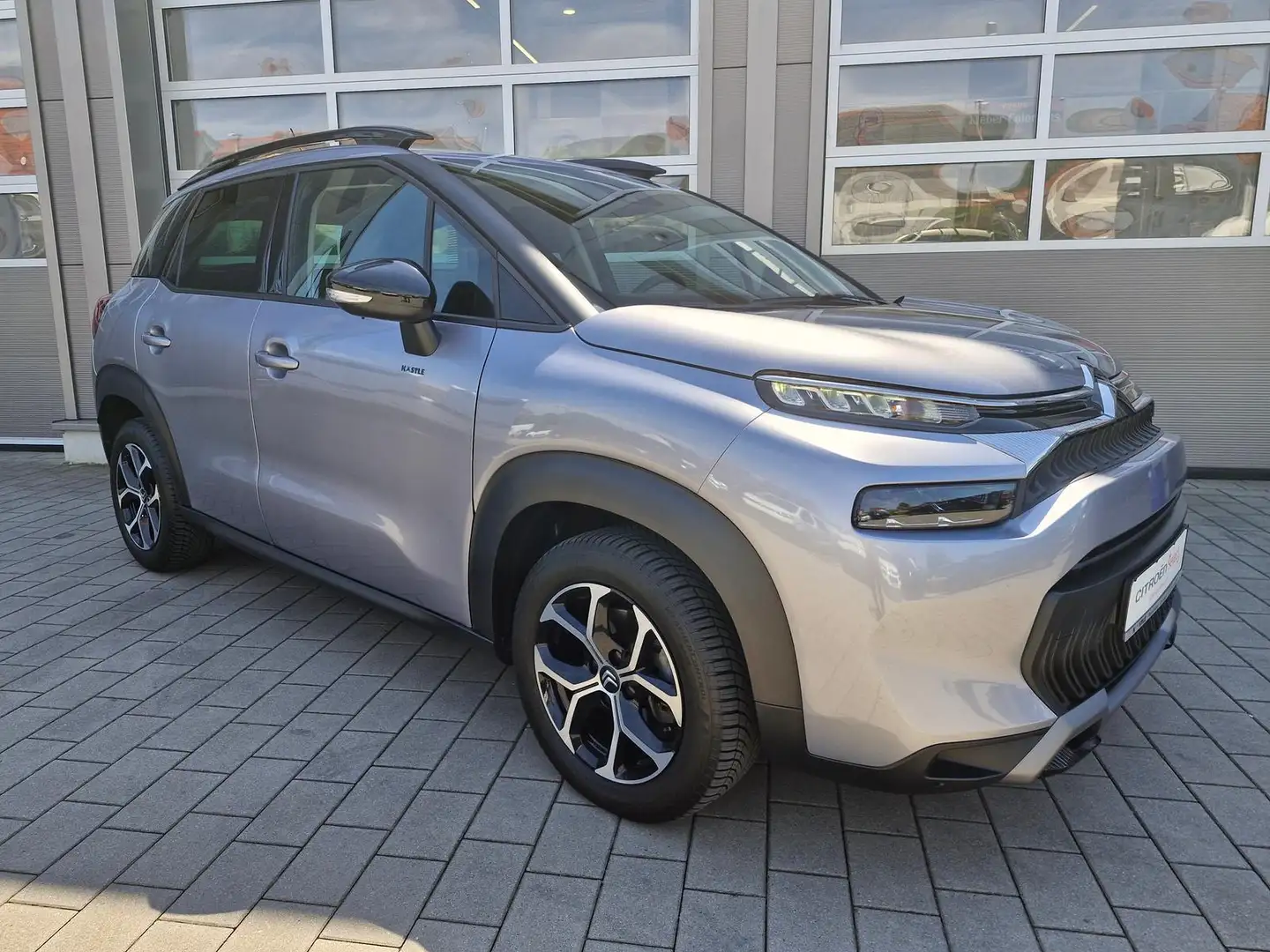 Citroen C3 Aircross Plus PT 110 NAVI*PDC*Klimaautomatik*Android Auto* Grau - 2