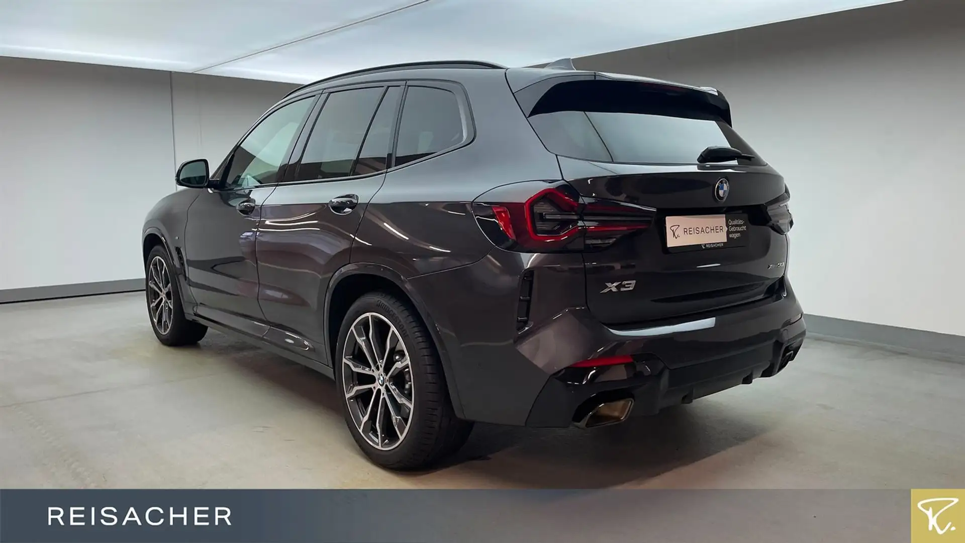 BMW X3 xDrive 30i M-Sport,Pano,StdHzg,AHK,DAProf,HUD Grau - 2