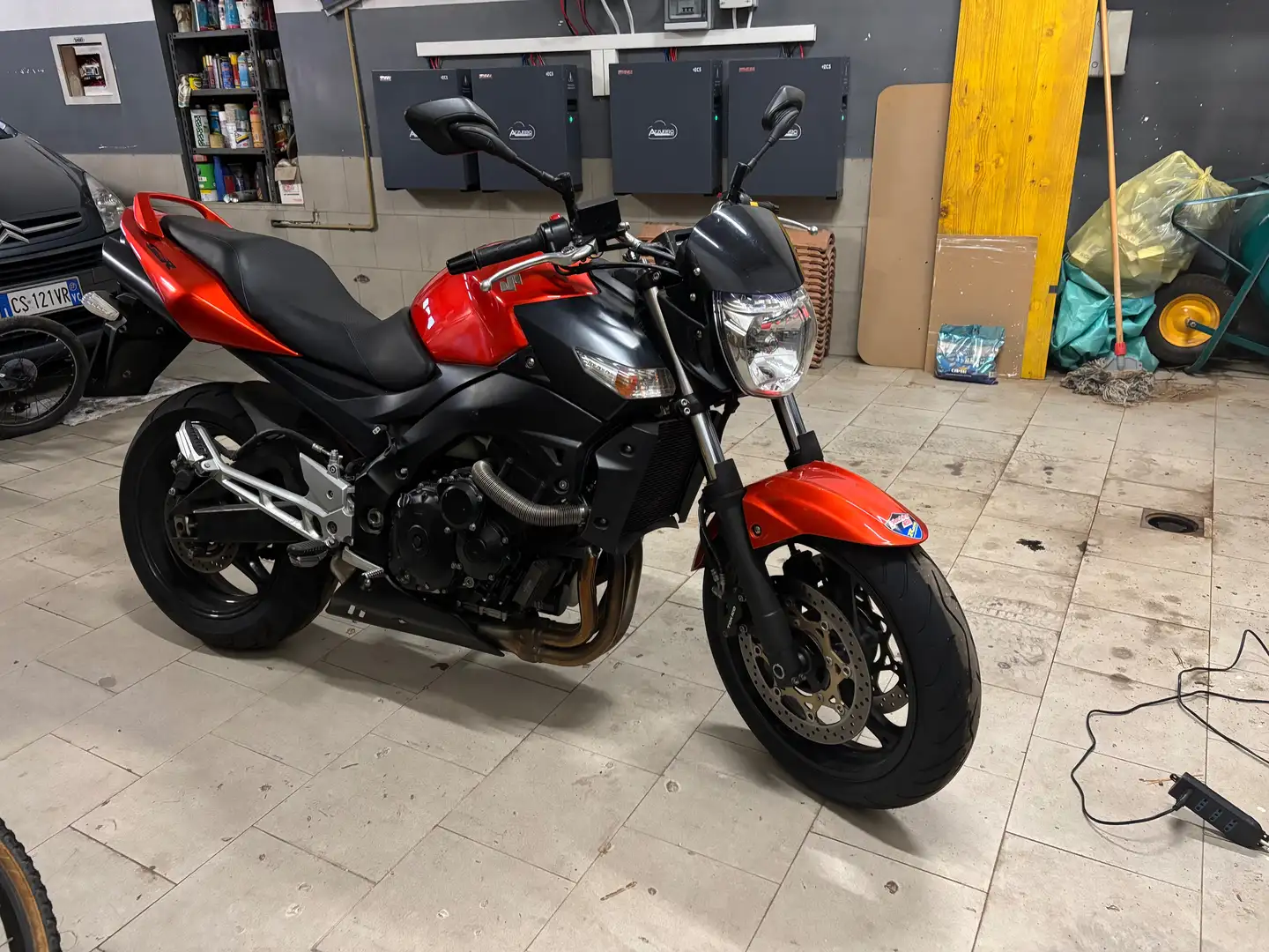 Suzuki GSR 600 Arancione - 2