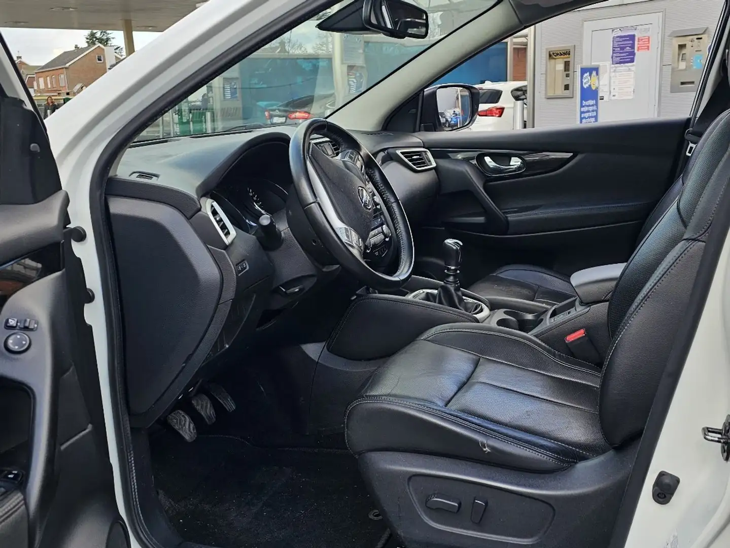 Nissan Qashqai 1.2 DIG-T 2WD Connect Edition Xtronic Wit - 2