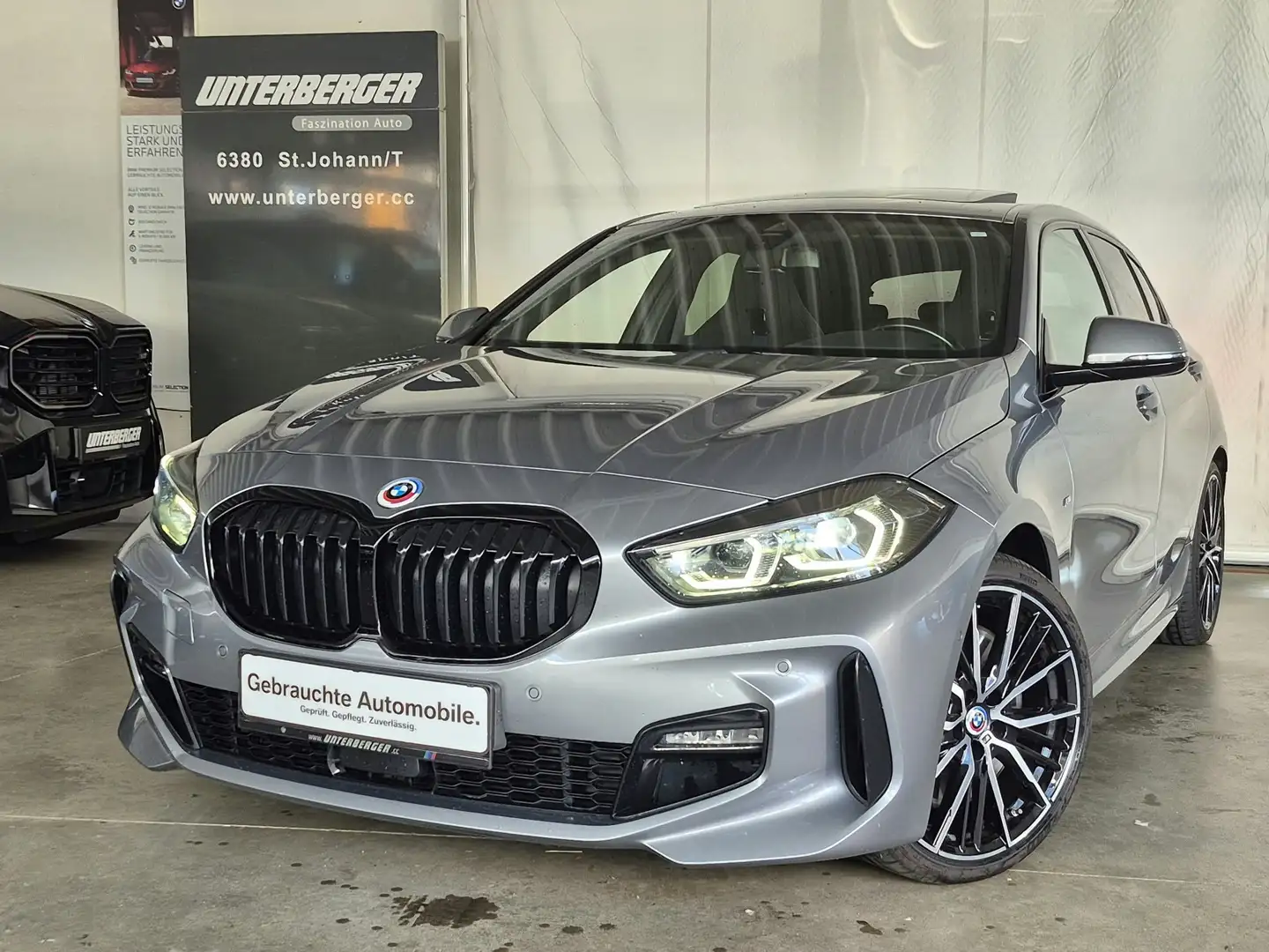 BMW 120 d xDrive M Sportpaket Grau - 1