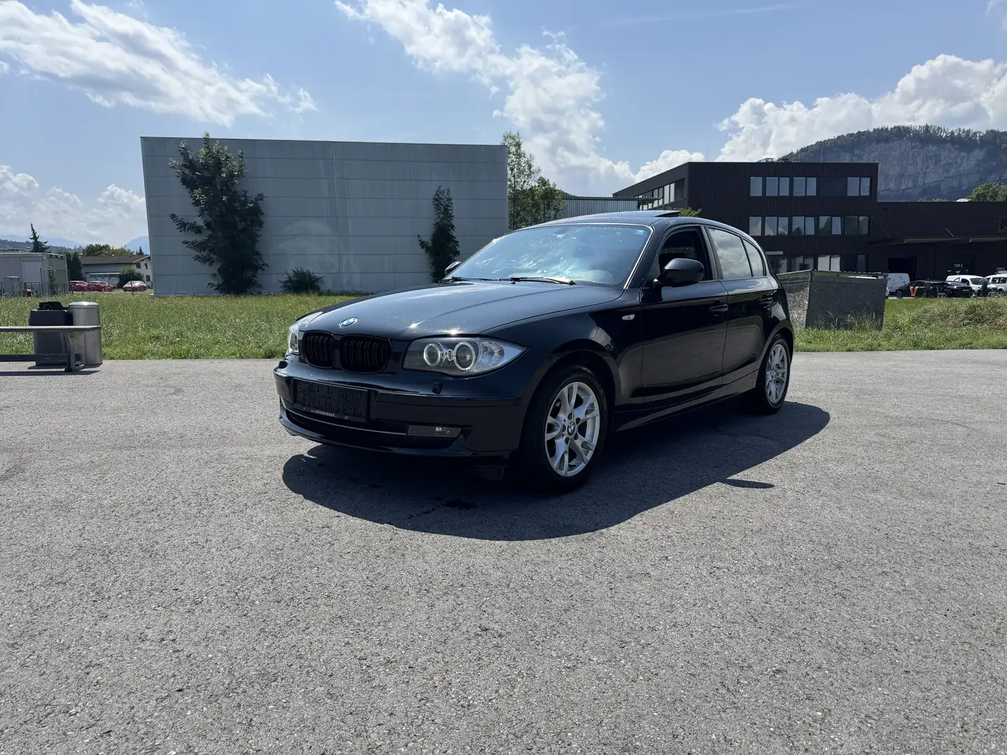 BMW 116 116i Advantage Österreich-Paket Schwarz - 1