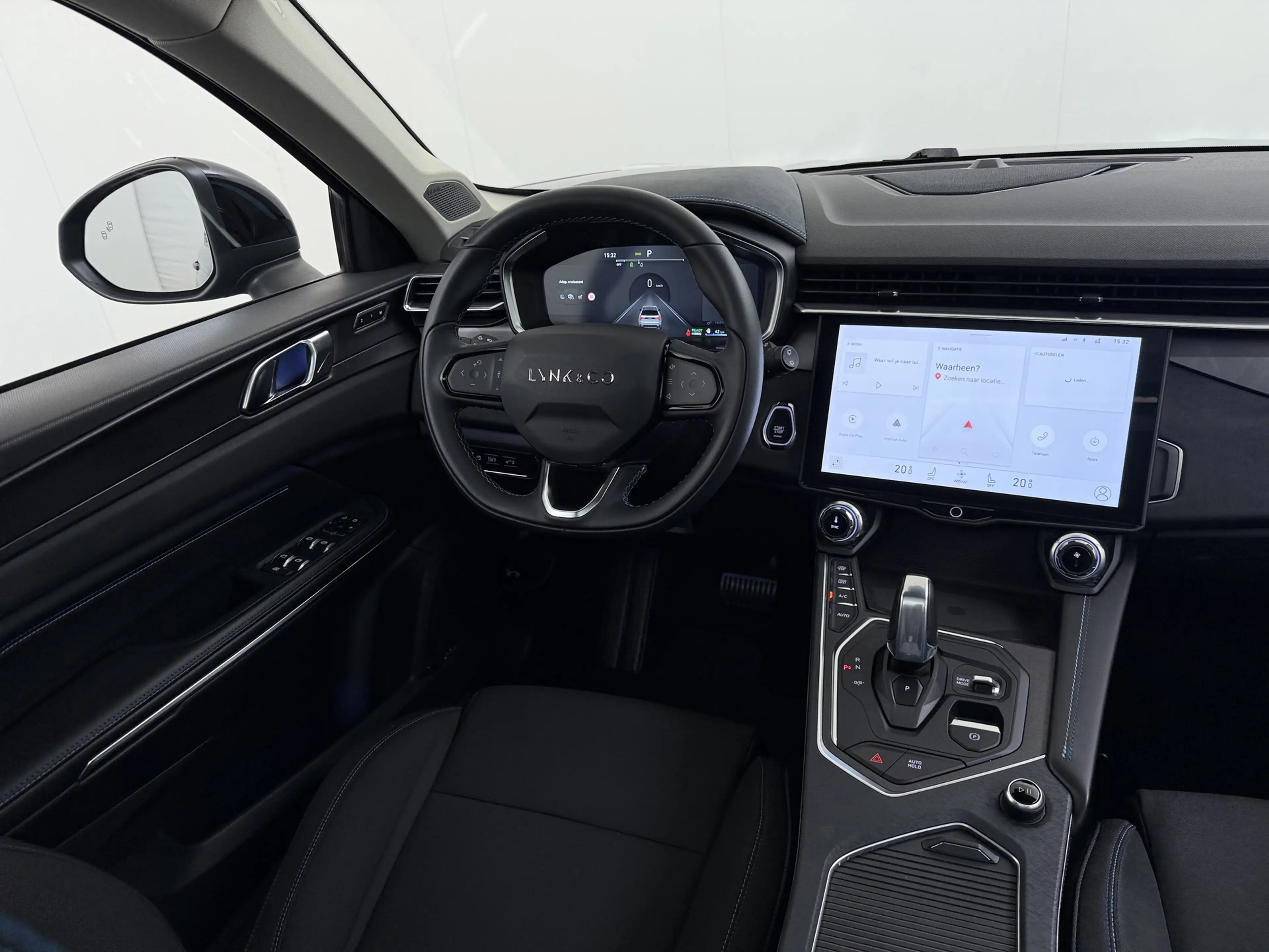 Lynk & Co 01 PHEV AUT-7 261pk Pano-Schuifdak Trekhaak Lmv 20" 3 — photo 21