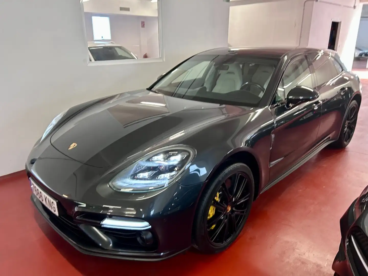 Porsche Panamera Turbo Sport Turismo Gris - 2