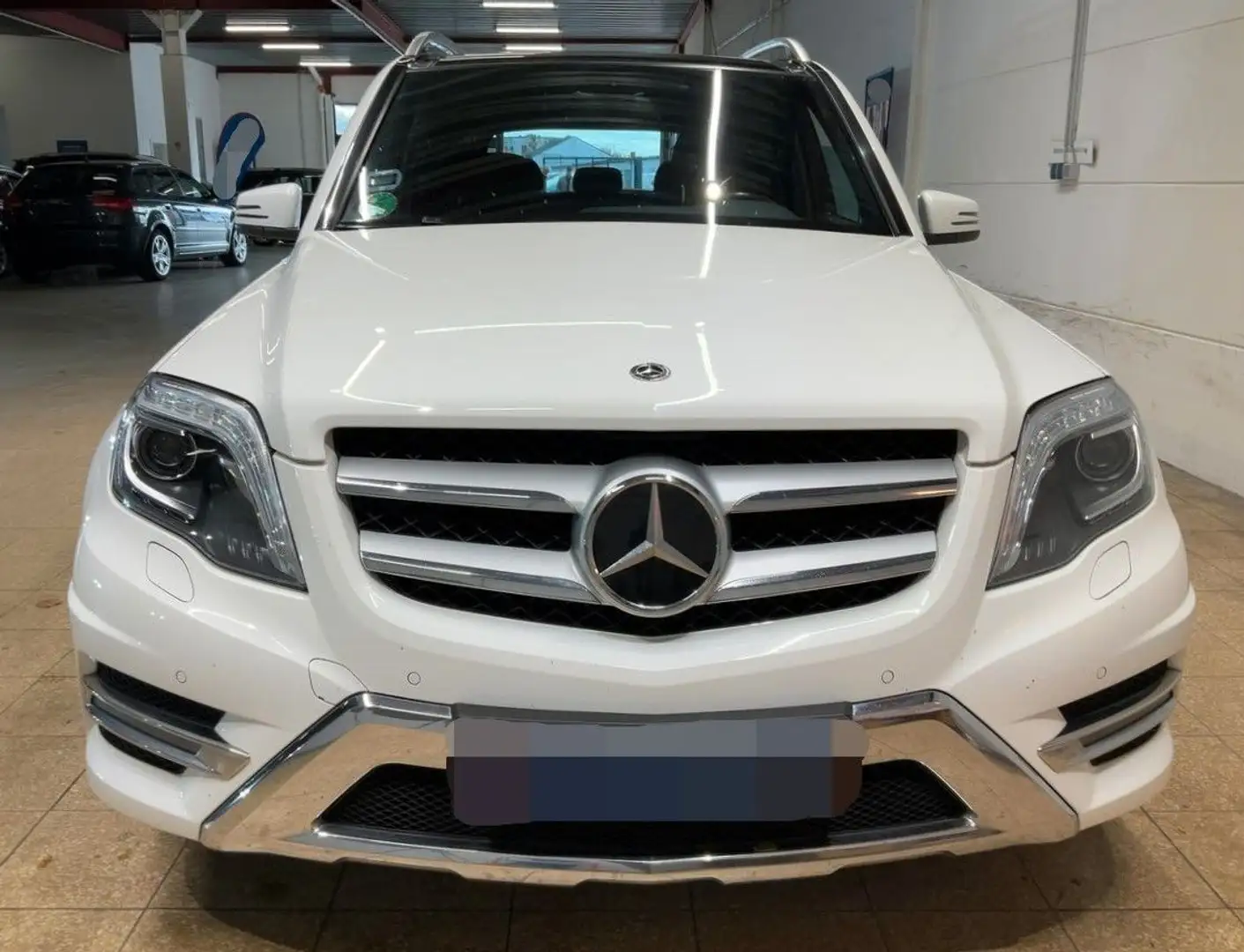 Mercedes-Benz GLK 220 4Matic AMG*Pano*AHK*Bi-Xenon* Wit - 2